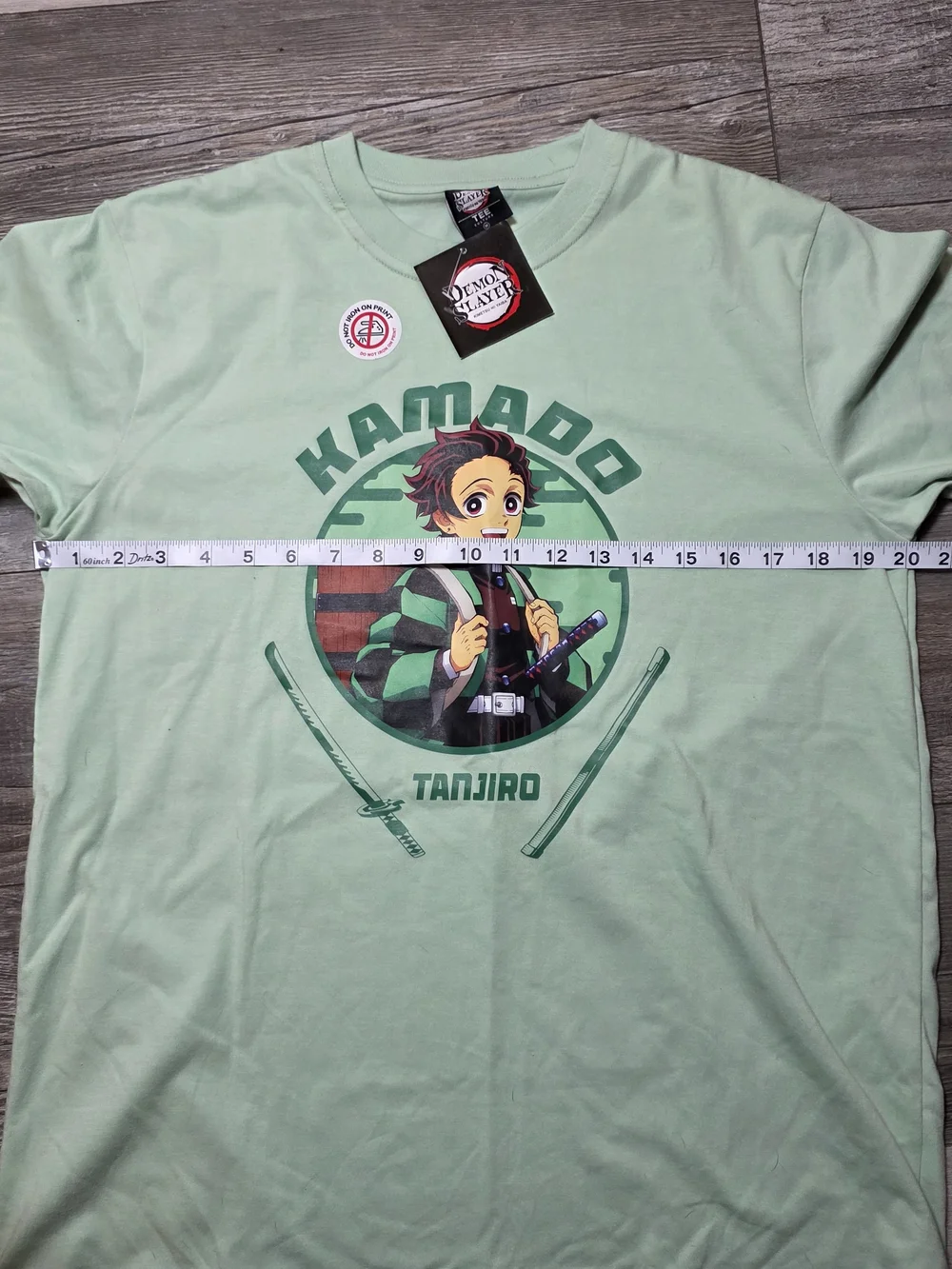 Demon Slayer Unisex Kimetsu No Yaiba Graphic Tee Shirt Sz Md *NWT